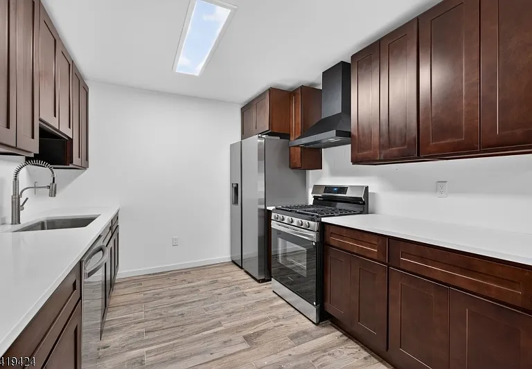 485 Broadway #11 — Photo 8