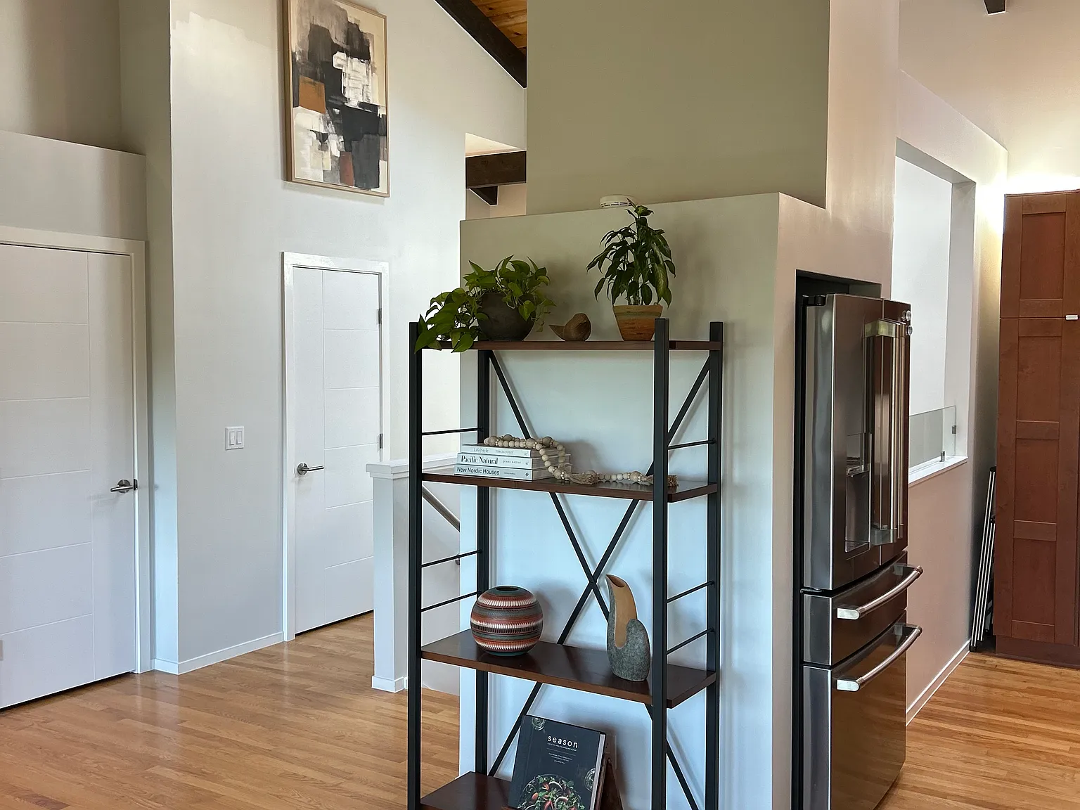2 bed, 2.5 bath, 1344 sqft, $4,000 — Photo 3