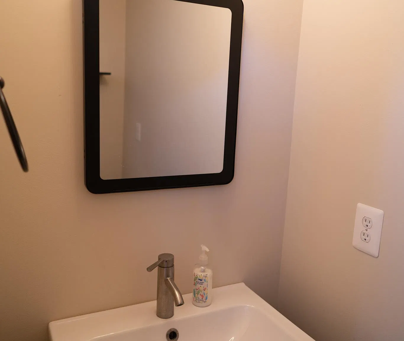 4 bed, 3.5 bath, 1280 sqft, $2,600 — Photo 3