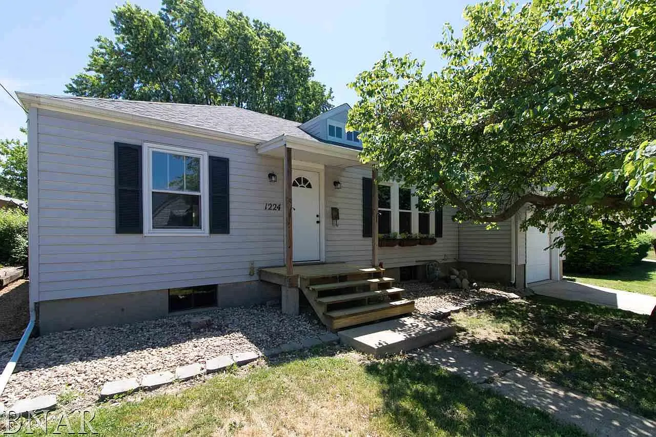 1224 S Mason St photo 1