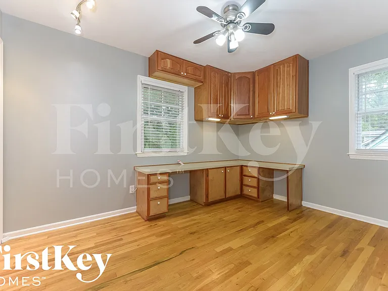 10342 Walmer St — Photo 10