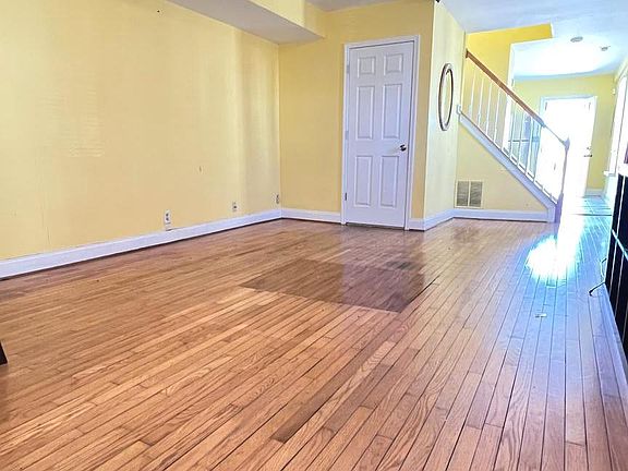 5th image of 2516 Hollins Ferry Rd