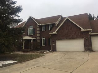 4220 92nd Ct, Urbandale, IA 50322