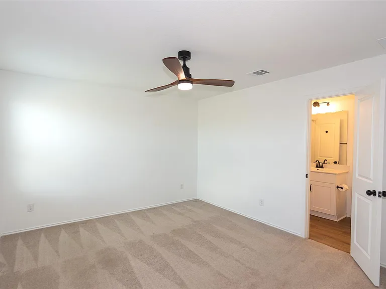 548 Rancho Del Cielo Loop — Photo 15