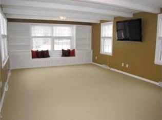 4905 Tomahawk Rd, Prairie Village, KS 66208