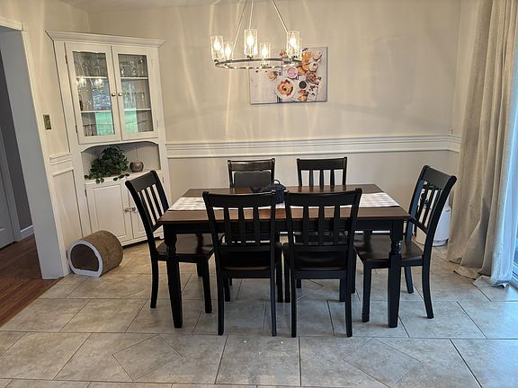 5th image of 4 Audrey Ln