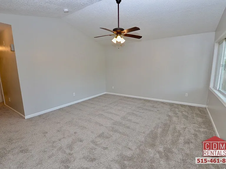 2336 E 39th St — Photo 3