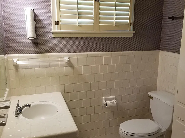 207 Ludovic Ln — Photo 10