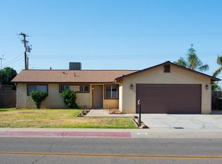 443 E Citrus Dr, Farmersville, CA 93223