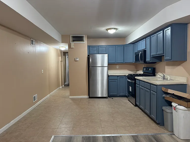 29 Clay Pit Rd #1 — Photo 1