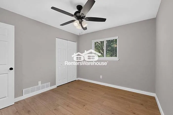 1207 Creekwood Ct — Photo 31