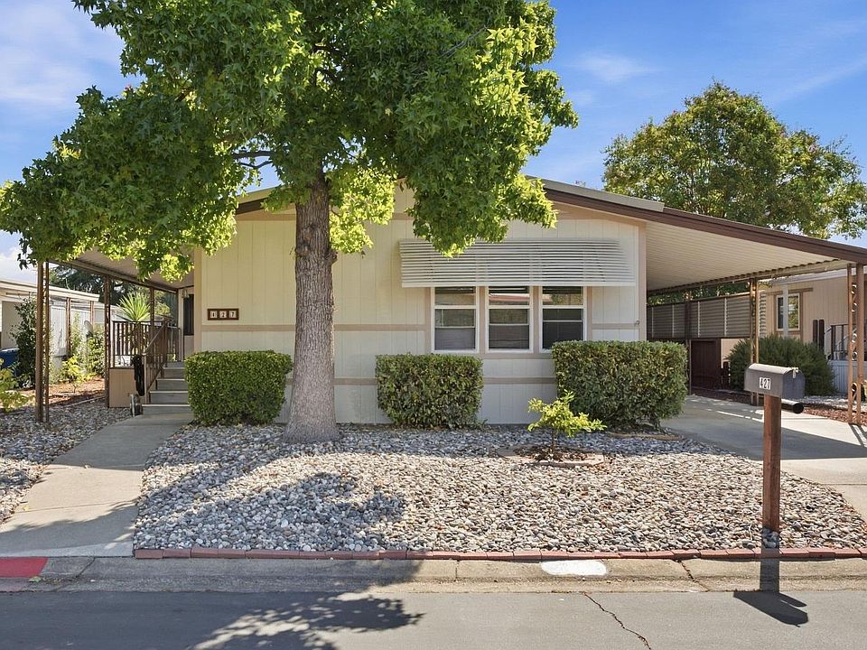 1st image of 427 Royal Crest Cir
