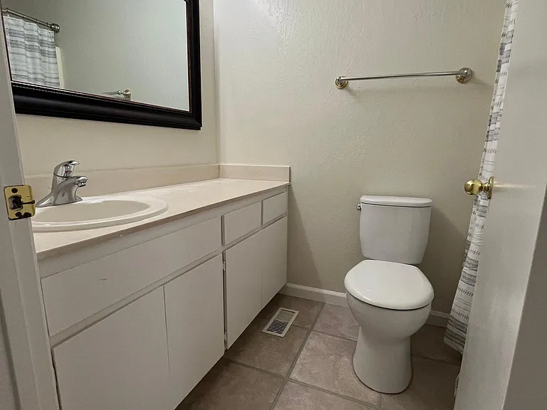 117 Mount Etna Dr — Photo 13