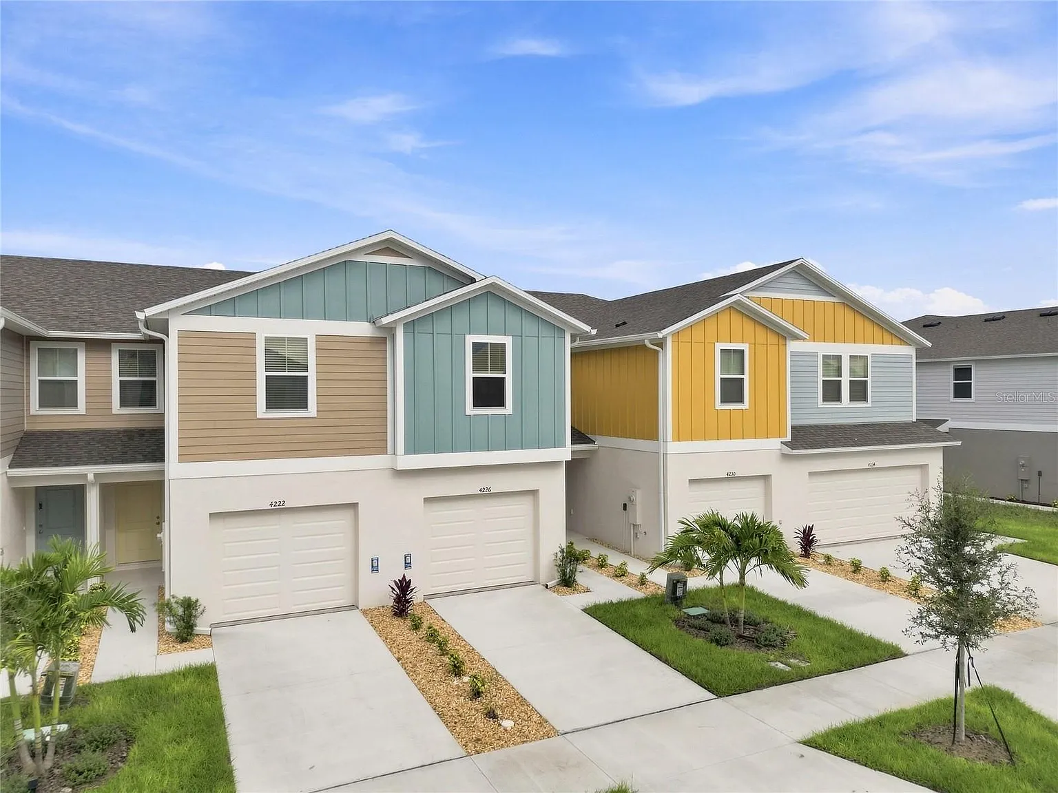3 bed, 2.5 bath, 1548 sqft, $2,050 — Photo 1
