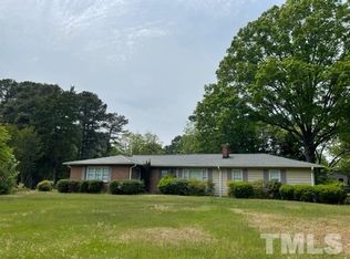 2500 Piney Plains Rd, Cary, NC 27518