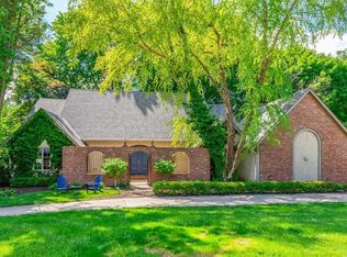 7000 Overhill Rd, Mission Hills, KS 66208