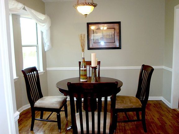 Dine-In Kitchen