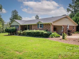 124 Starcrest Dr, Stanley, NC 28164