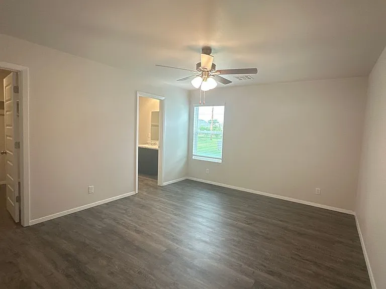 8201 E Oakland St — Photo 13