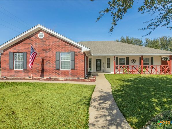 311 Clayton Dr, Gatesville, TX 76528