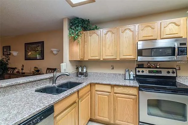 4141 Brentwood Park Cir — Photo 55