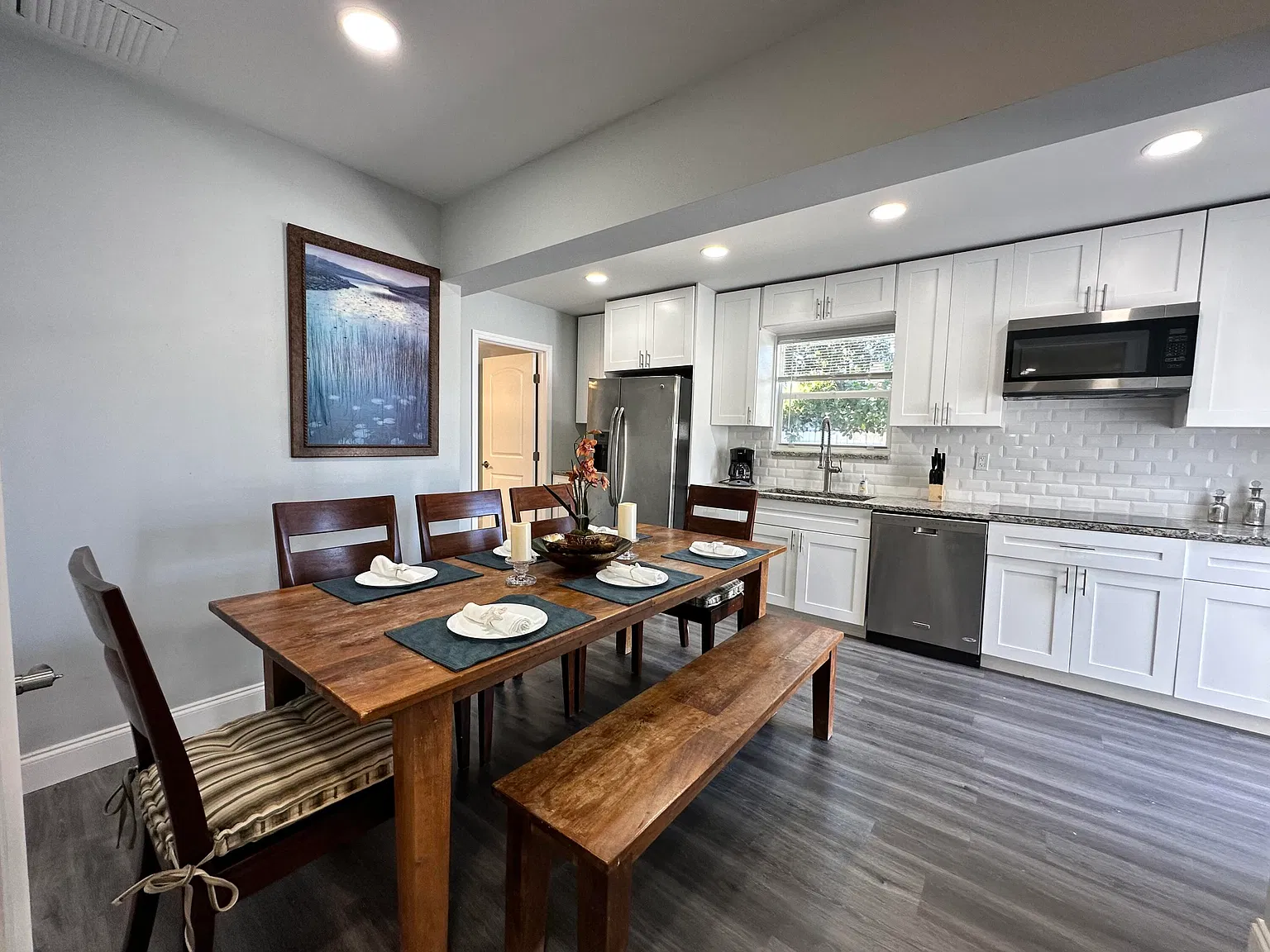3 bed, 2.0 bath, 1150 sqft, $3,000 — Photo 1