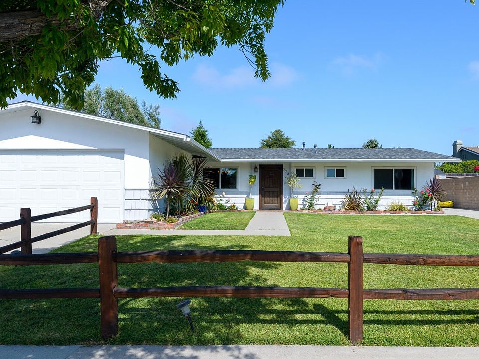 1st image of 323 Calor Dr