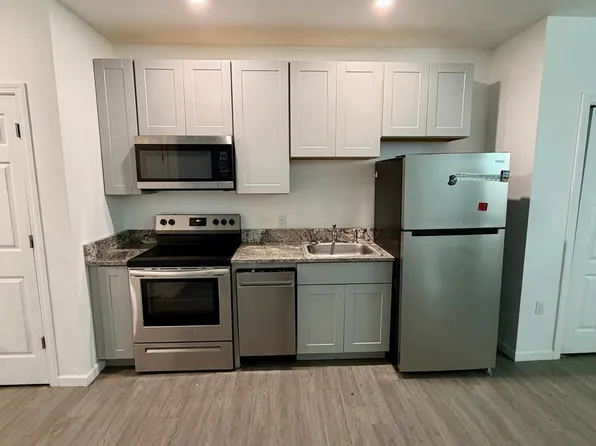 235 East St, Pittsfield, MA