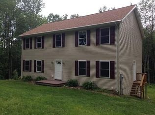 62 Searle Rd, Huntington, MA 01050