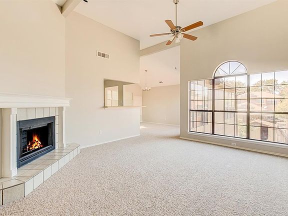 4th image of 1825 Medina Dr