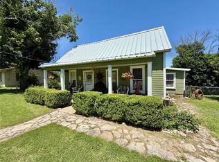 713 N Mesquite St, Hico, TX 76457