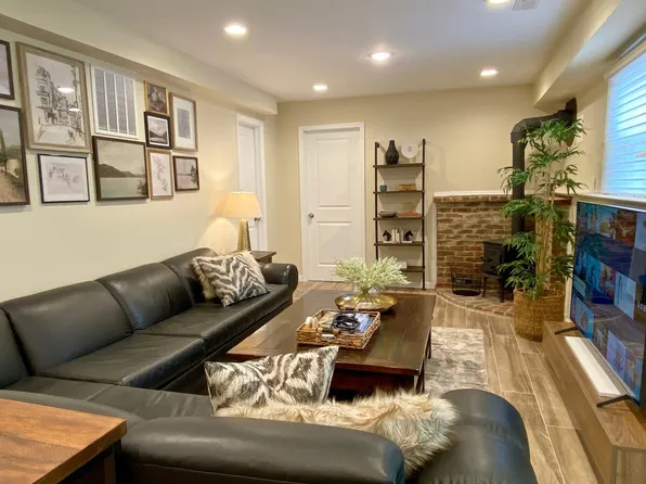 36 Jamestown Rd #Id1239744p, Eatontown, NJ 07724