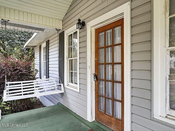 5th image of 1231 Monroe St