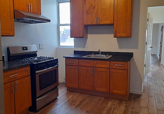 3rd image of 31-25 41st St #3R
