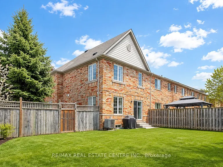 3941 Stardust Dr — Photo 42
