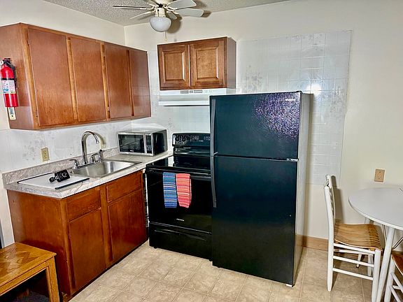 3rd image of 503 E Clark St #17557533