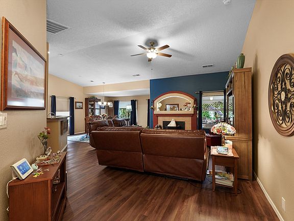 5th image of 5109 Trevi Pl NW