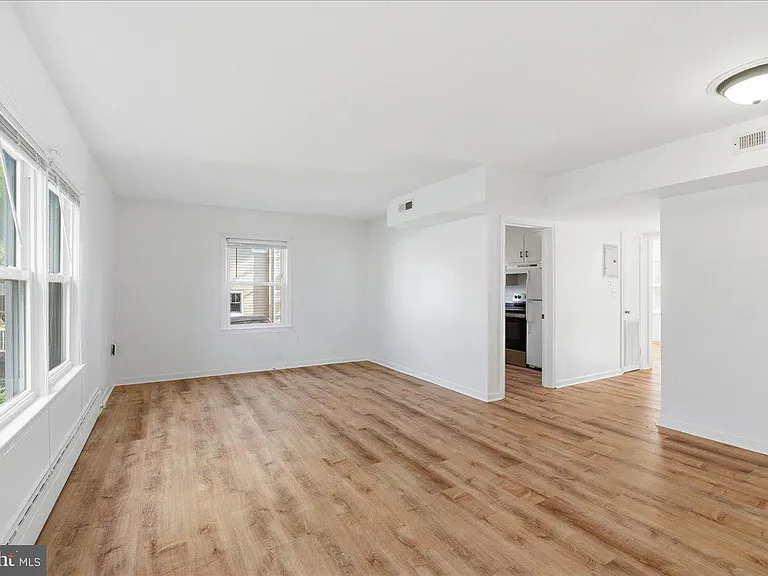 130 S 29th St #2 — Photo 2