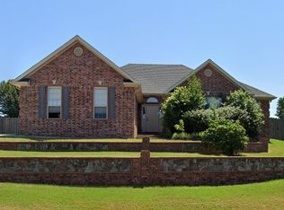 300 NW Saddlebrook Dr, Bentonville, AR 72712