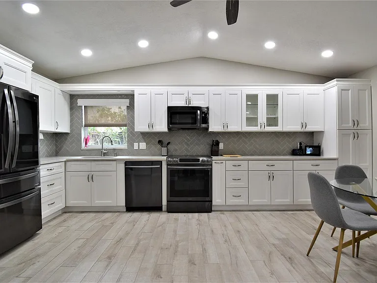 6550 Country Wood Way — Photo 16