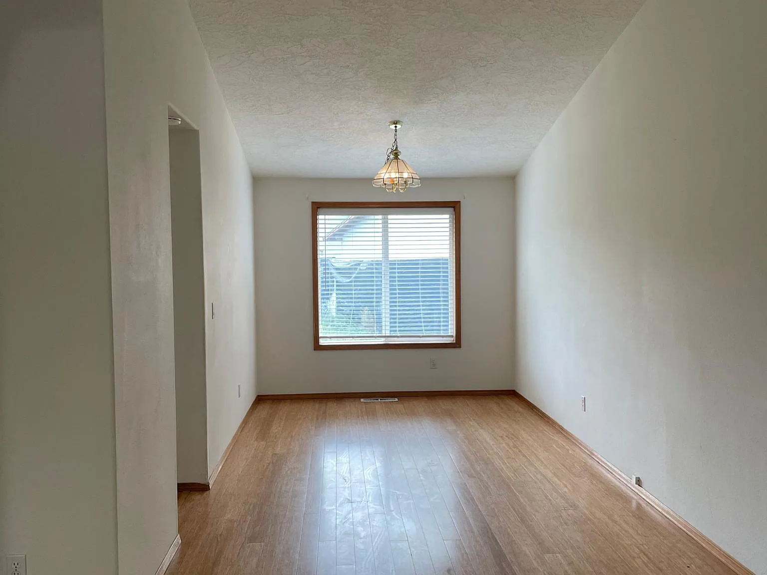 1446 SW 218th Ter — Photo 3
