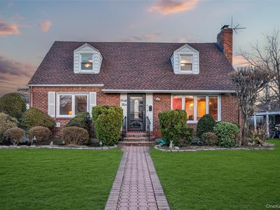44 Marlowe Road, Valley Stream, NY, 11580