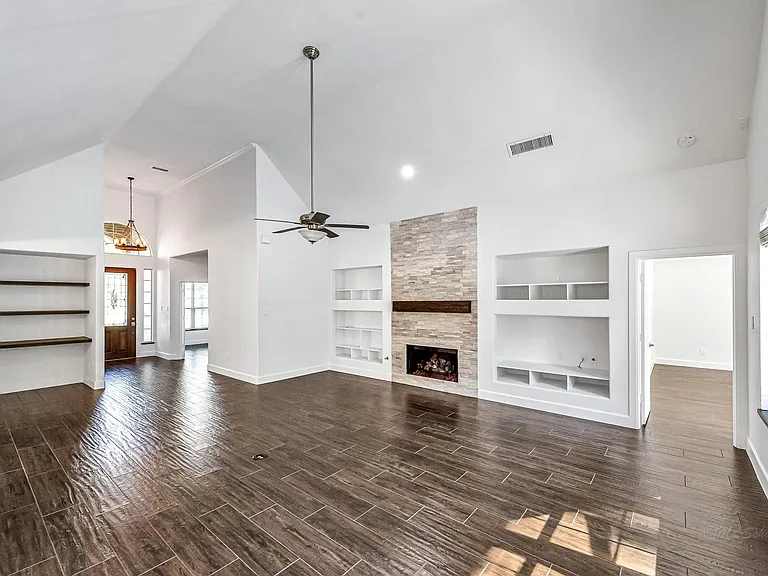 6 Old River Pl — Photo 25
