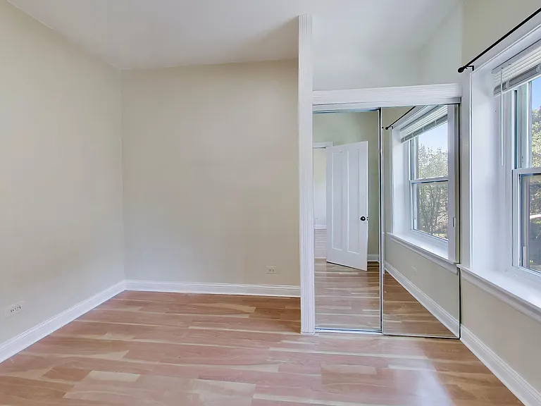 3149 W Lyndale St #2 — Photo 16