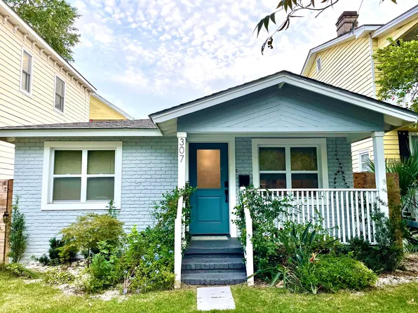 307 E 32nd St, Savannah, GA 31401