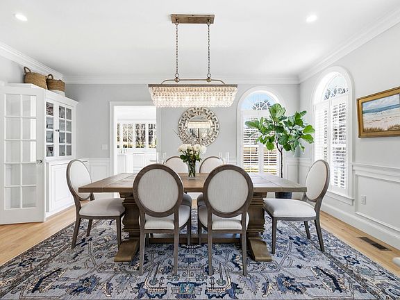 4th image of 34 Farm Valley Road