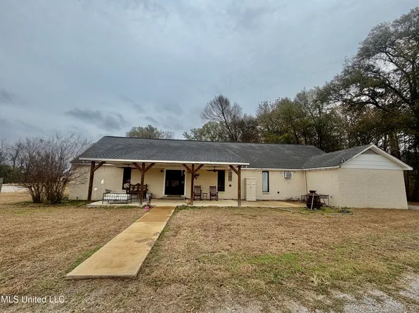 11404 Tippo Rd, Charleston, MS 38921