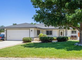 21620 Foothill Dr, Tehachapi, CA 93561