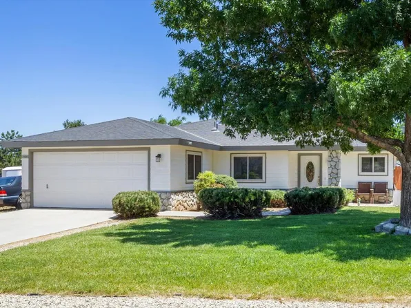 21620 Foothill Dr, Tehachapi, CA 93561