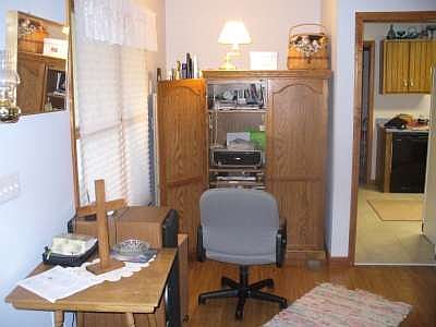 3rd image of 4107 S Hedgewood Ct